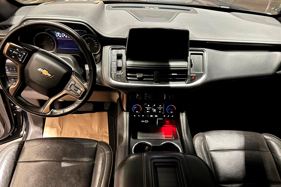 Chevrolet Suburban High Country
